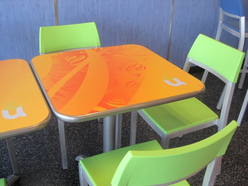 U-swirl tables